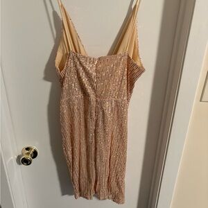 Elegant Sequin Dress in Gold